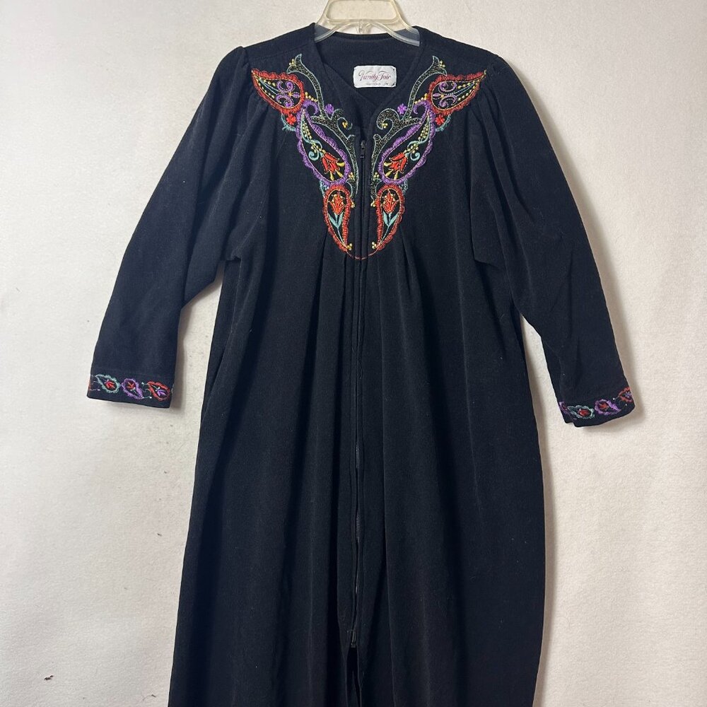 VANITY FAIR Embroidered Velour Housecoat Gown Robe sz‎ M floral Made In USA  vtg - Picture 2 of 7
